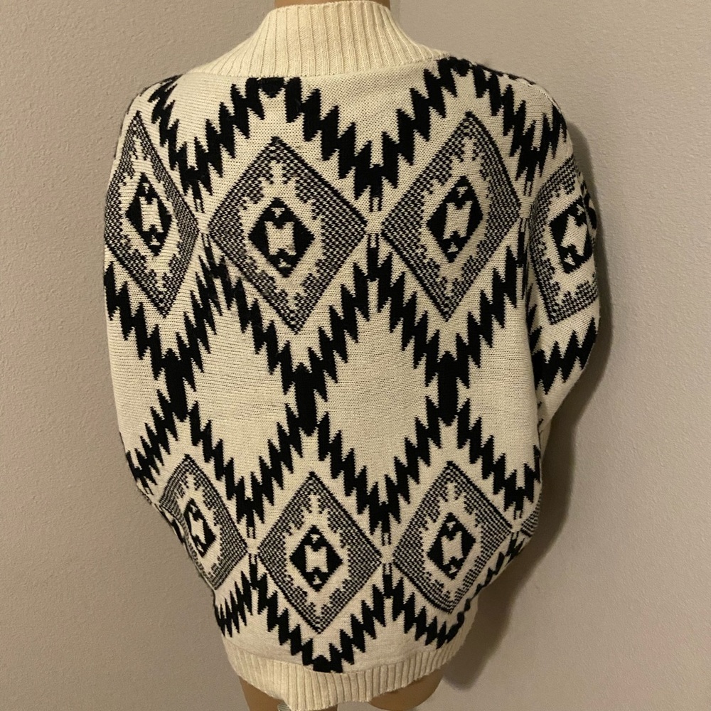 🚫DONATED🚫 - Picture 5 of 6